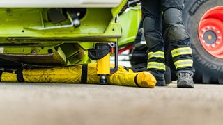 Der neue BÜFFEL B 10 ALU setzt Maßstäbe im hydraulischen Heben  